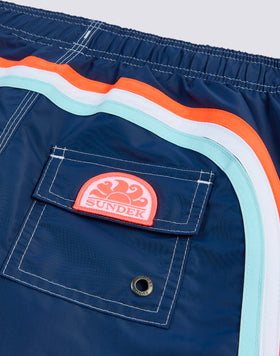 TRAJE DE BAÑO PARA NIÑO CON TAFETA ICÓNICA