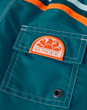 TRAJE DE BAÑO PARA NIÑO CON TAFETA ICÓNICA