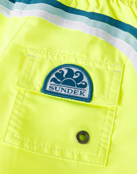 TRAJE DE BAÑO PARA NIÑO CON TAFETA ICÓNICA