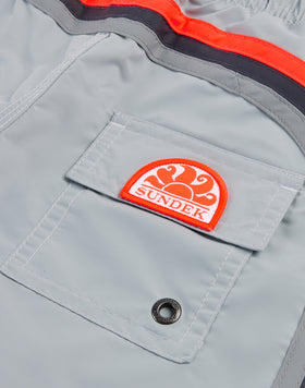 TRAJE DE BAÑO PARA NIÑO CON TAFETA ICÓNICA