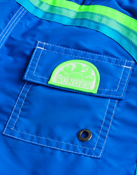 TRAJE DE BAÑO PARA NIÑO CON TAFETA ICÓNICA