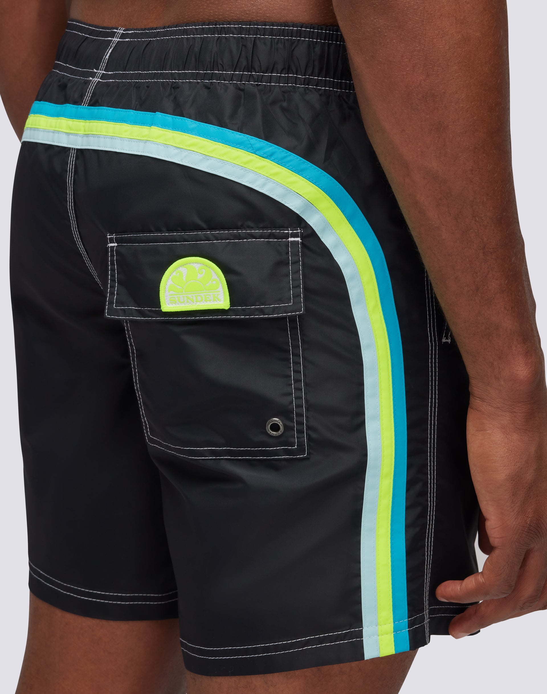 TRAJE DE BAÑO 16 PULGADAS DE TAFETA