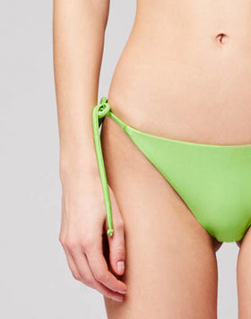 ANITA BIKINI PARTE BAJA DAMA